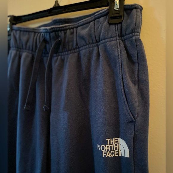 The North Face Joggers - Picture 4 of 5